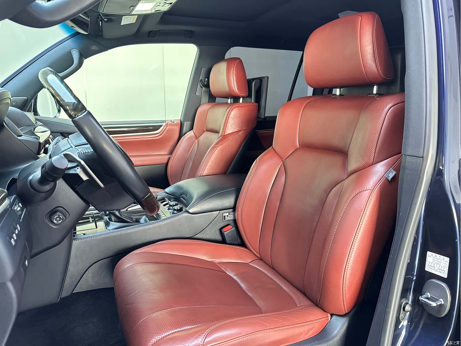 Lexus LX, 2018 10