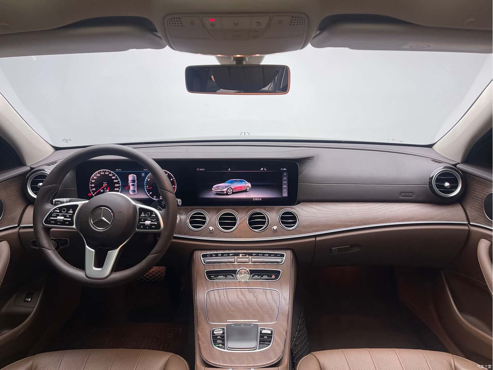 Mercedes-Benz E-Class, 2019 13