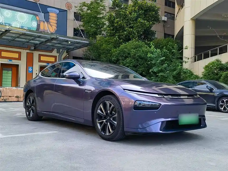 XPENG P7