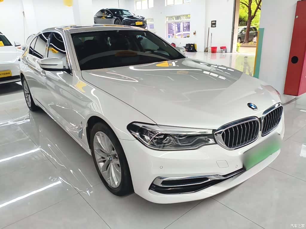 BMW 5 Series, 2019 22
