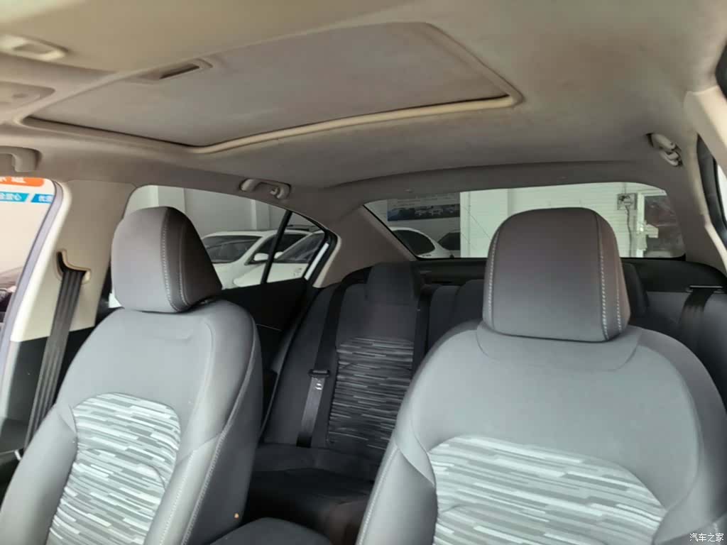 Chevrolet 320, 2019 14