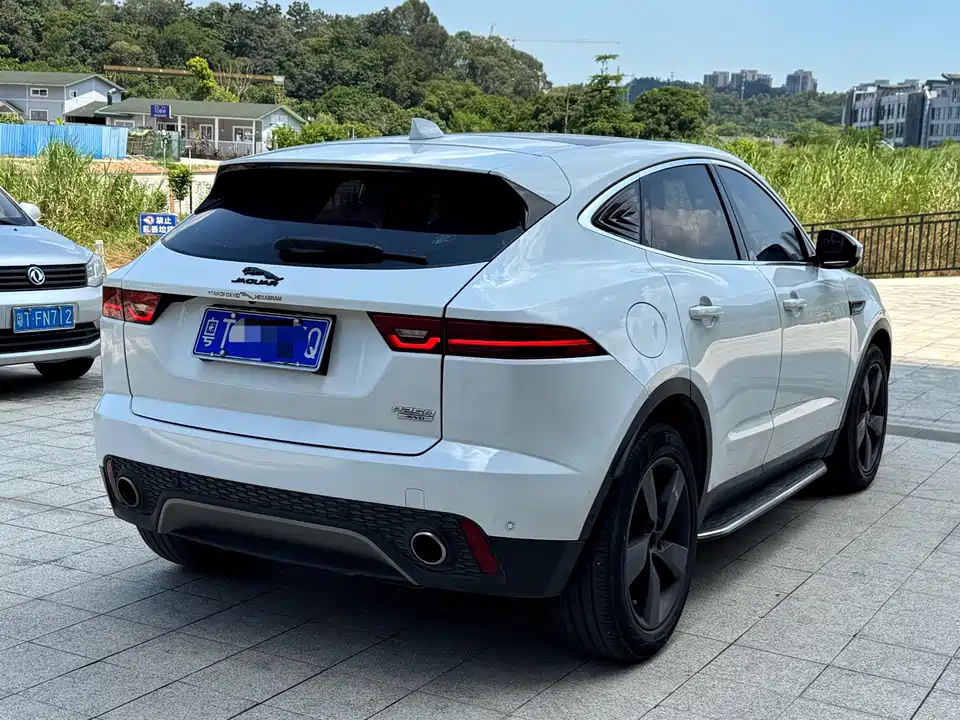 Jaguar E-PACE