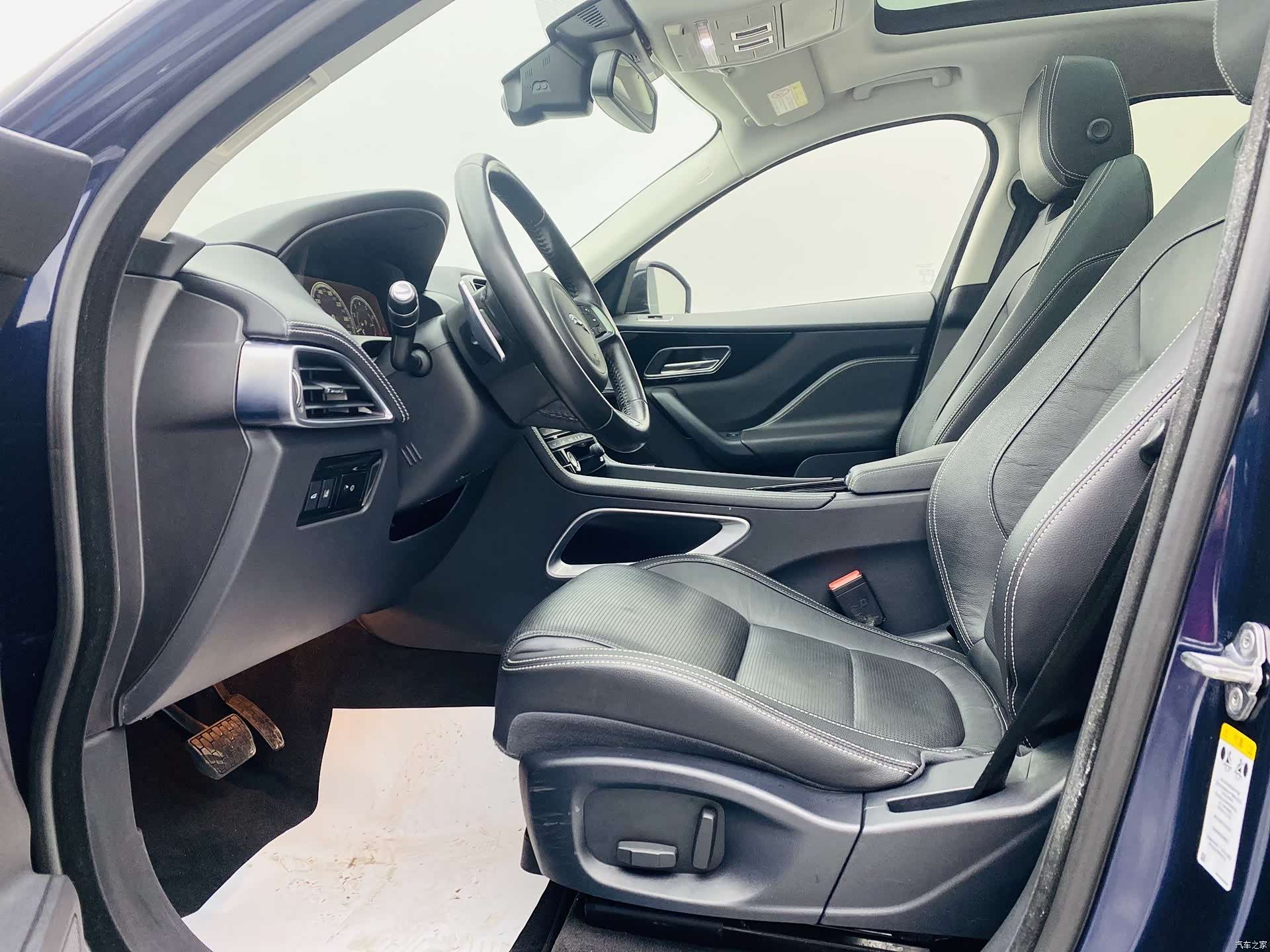 Jaguar F-PACE, 2018 13