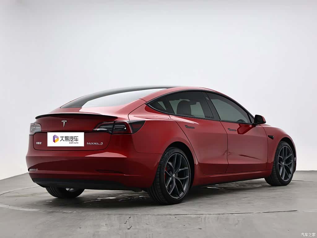 Tesla Model 3, 2022 3