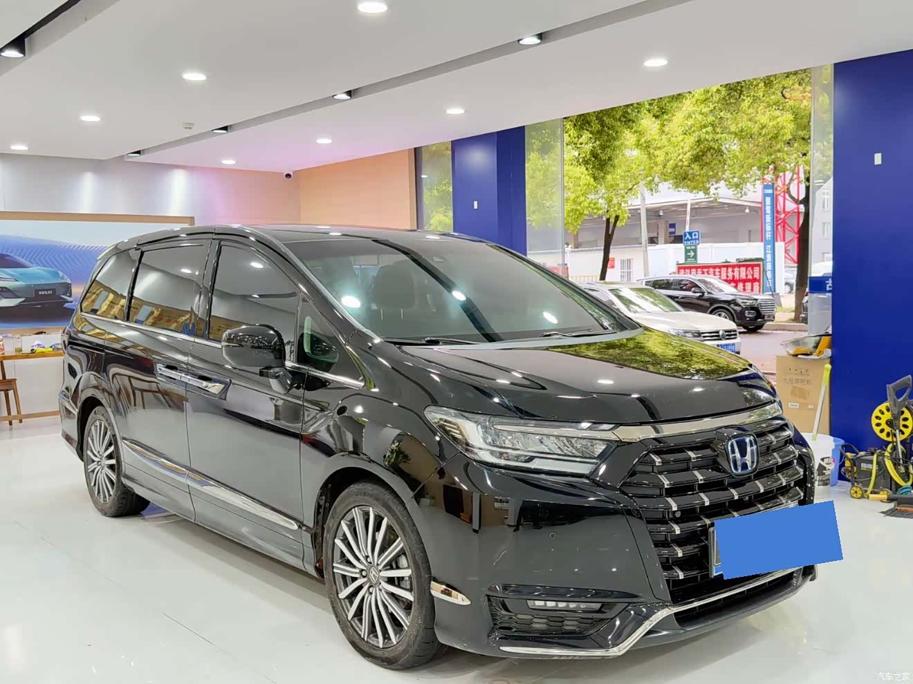 Honda Elysion, 2022 3