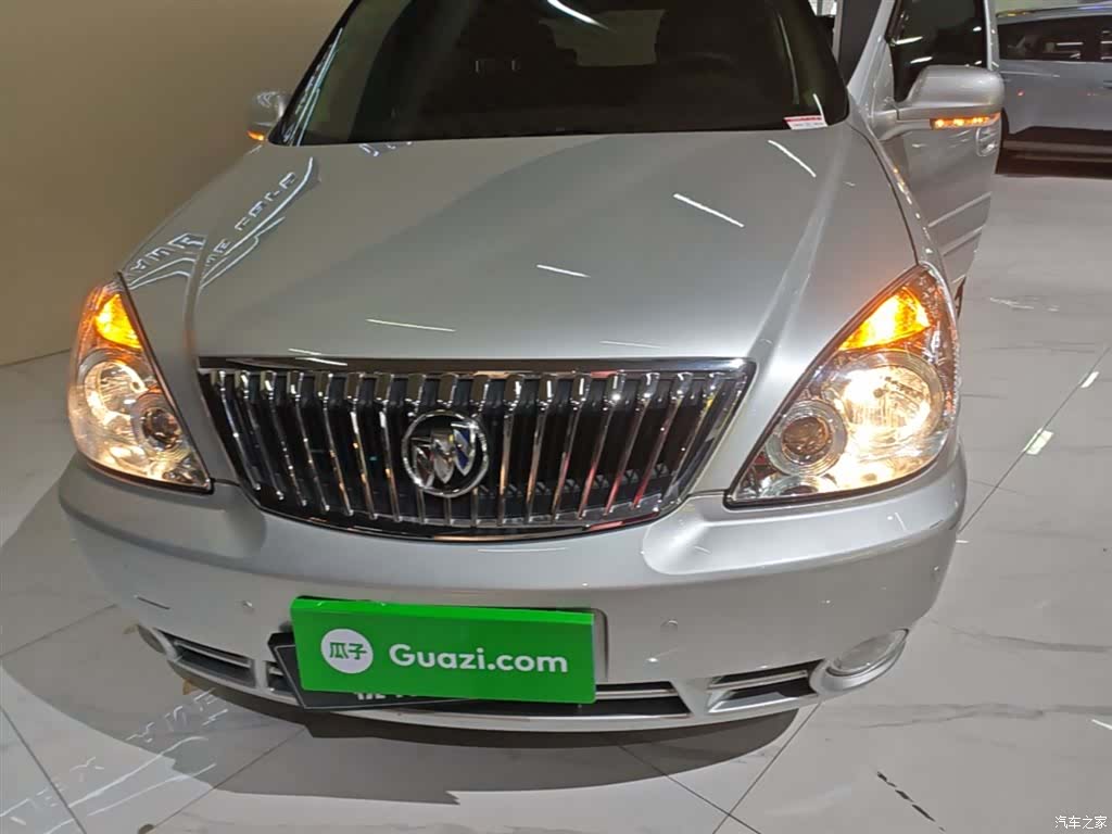 Buick GL8, 2017 3