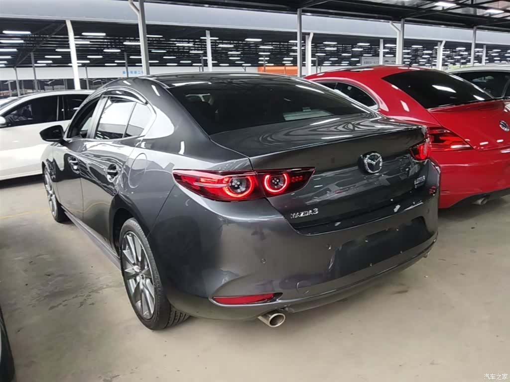 Mazda Mazda3, 2022 все фото