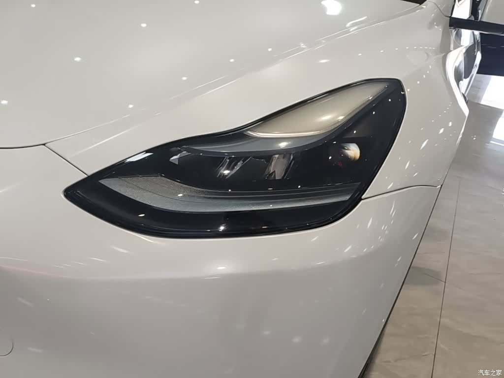 Tesla Model Y, 2023 24