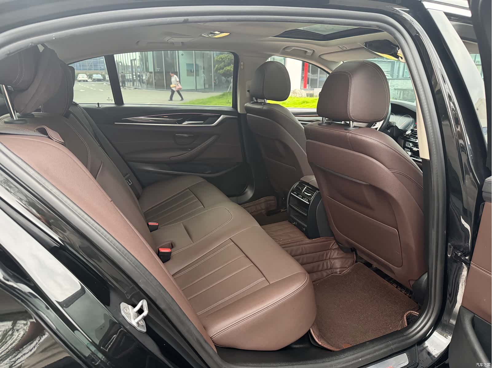 BMW 5 Series, 2019 14