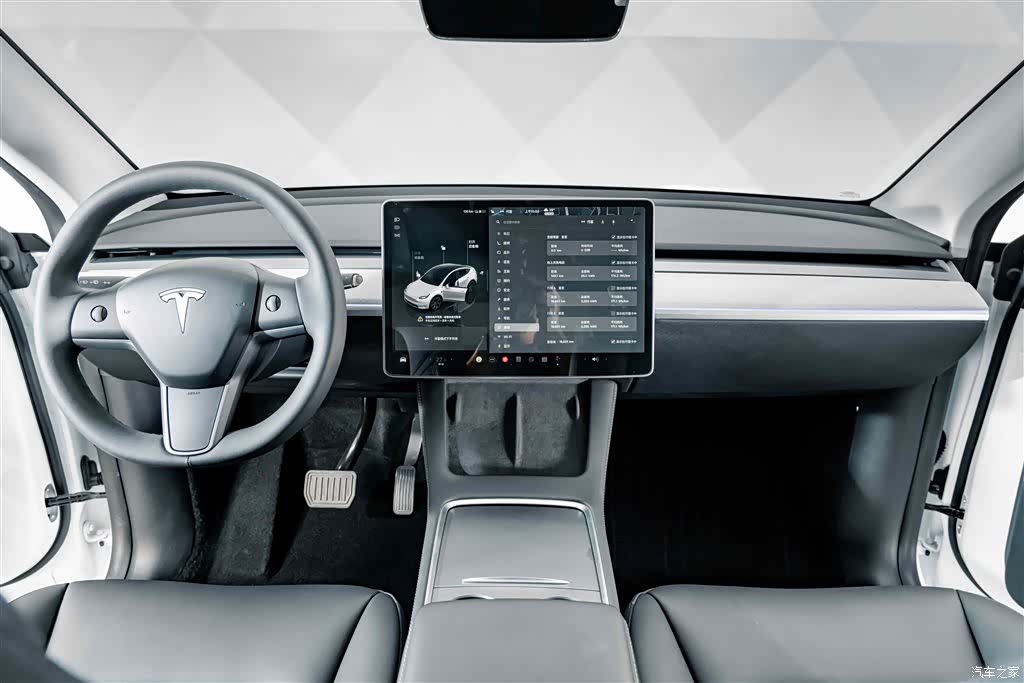 Tesla Model Y, 2024 12