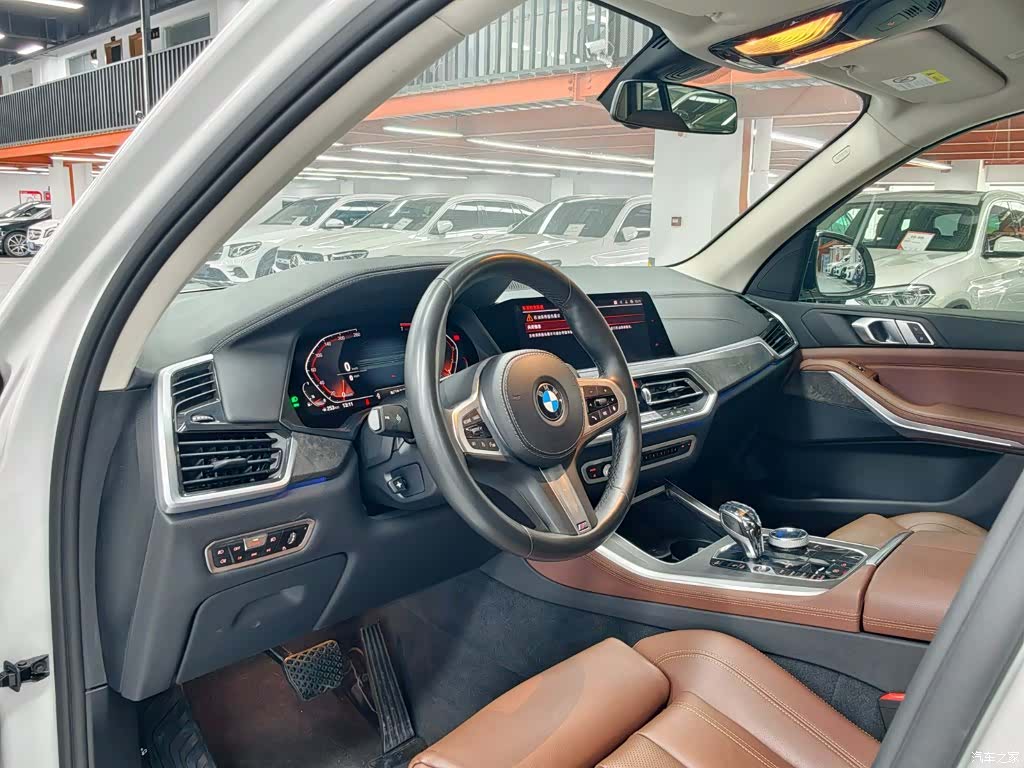 BMW X5, 2020 все фото