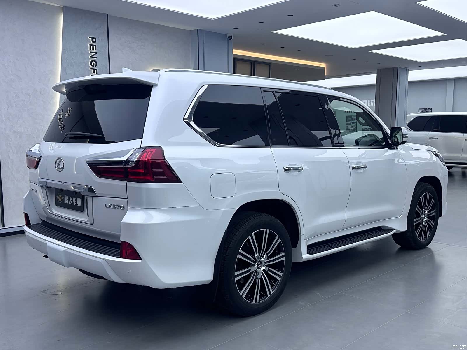 Lexus LX, 2020 25