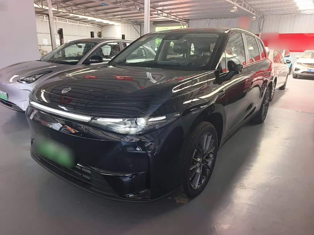 Leapmotor C10