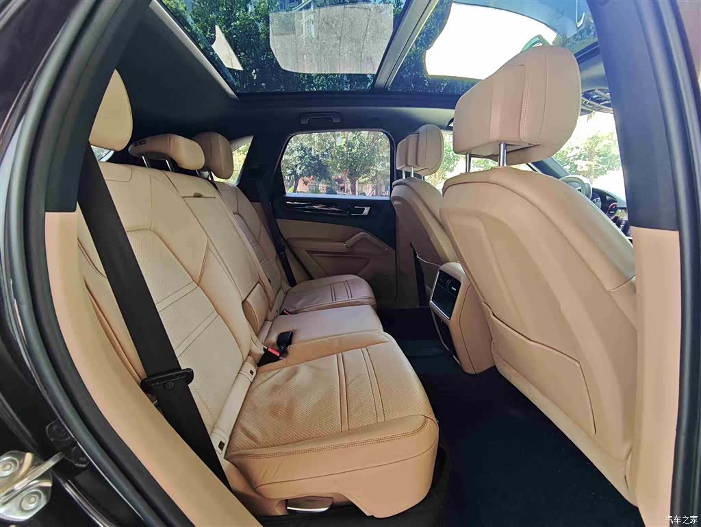 Porsche Cayenne, 2018 8