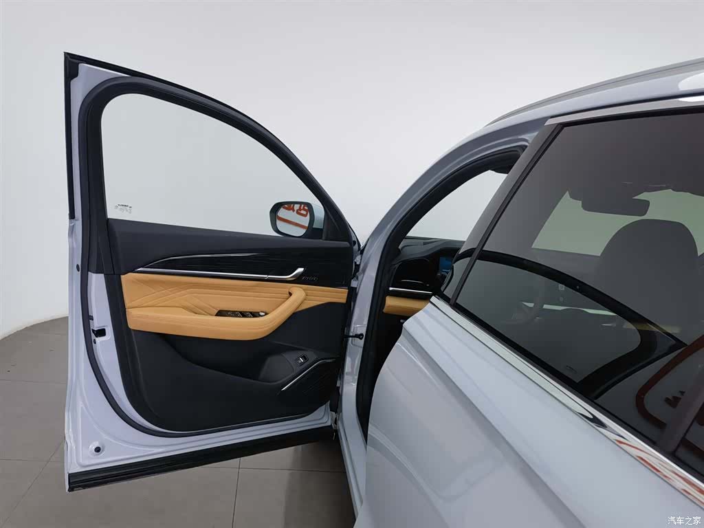 Geely Xingyue L, 2023 8
