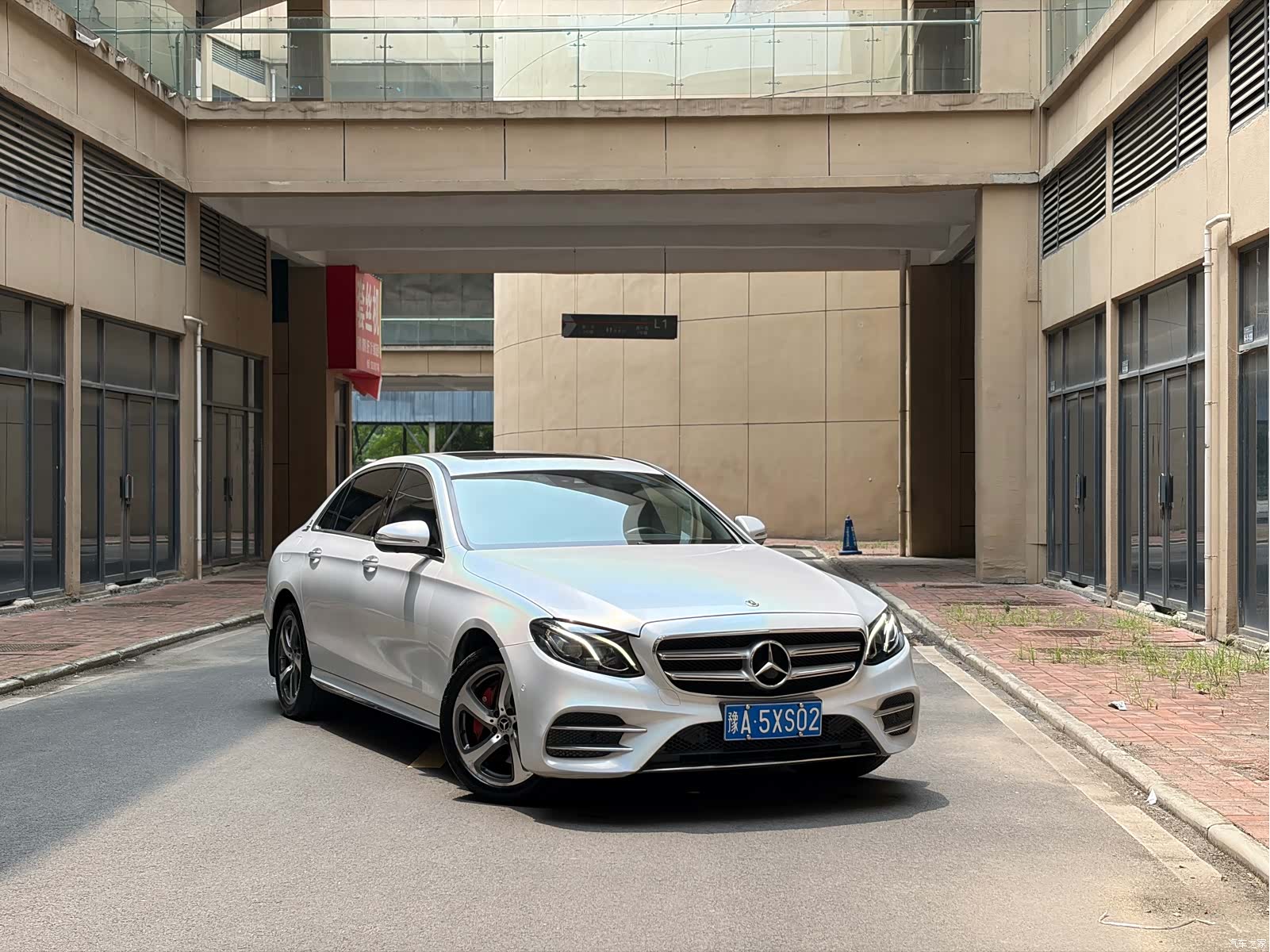 Mercedes-Benz E-Class, 2017 3