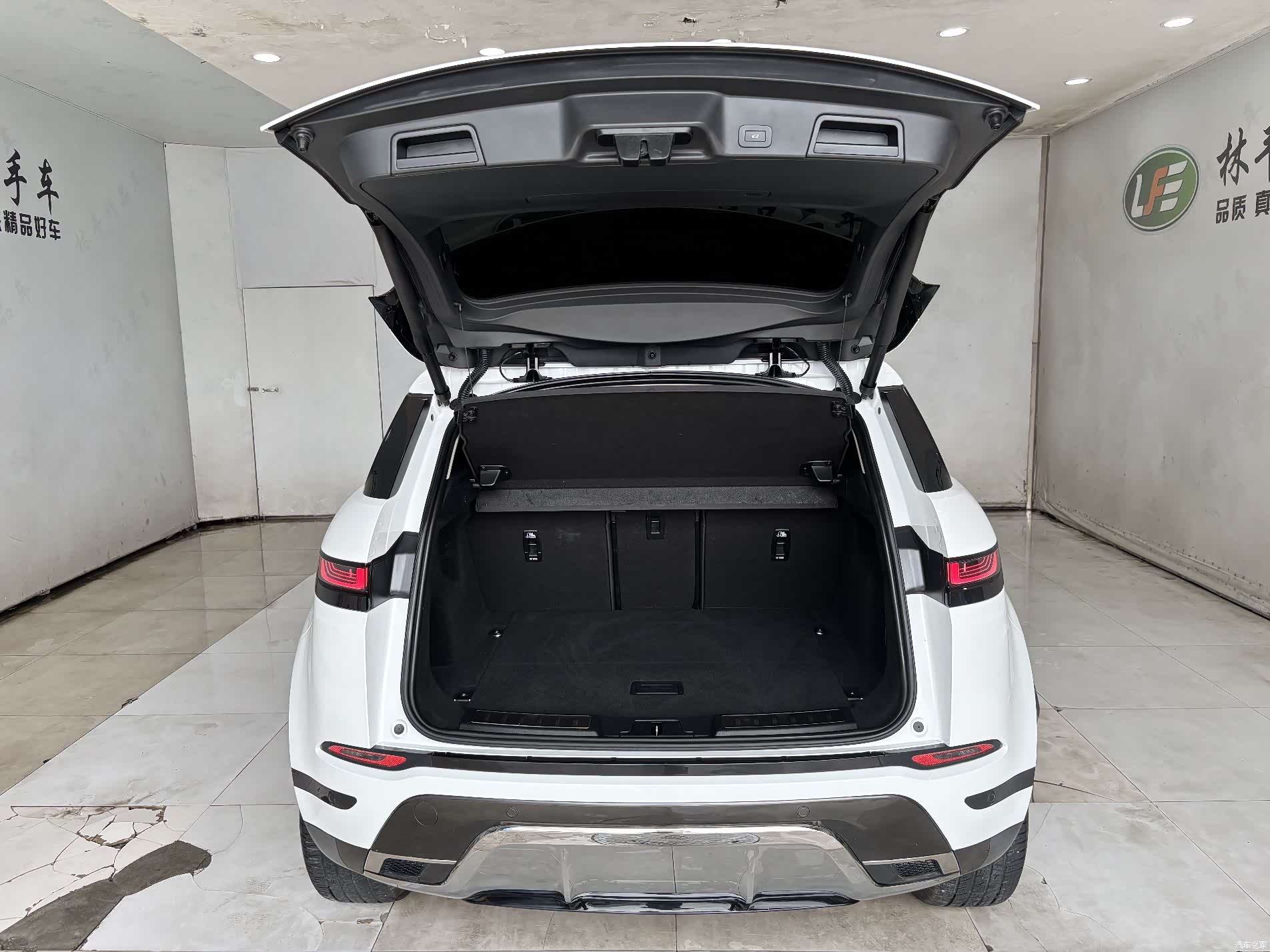 Land Rover Range Rover, 2023 27