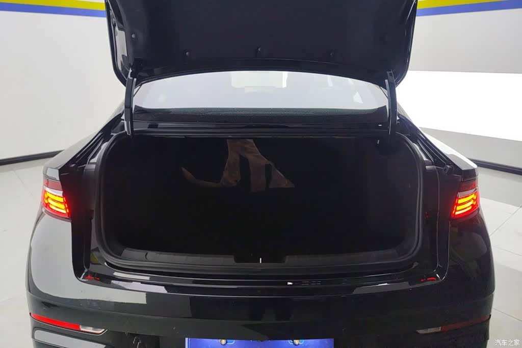 Geely Preface, 2026 4
