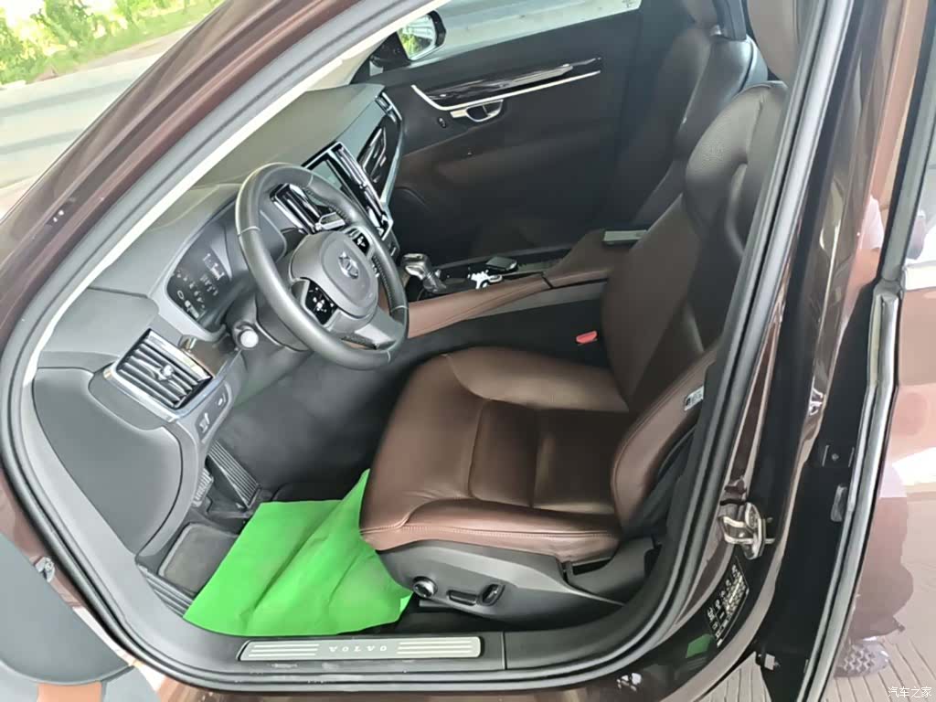 Volvo S90, 2017 15