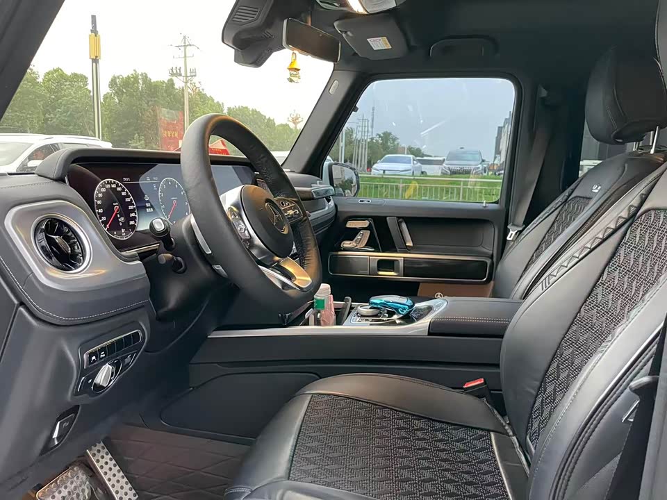 Mercedes-Benz G-class