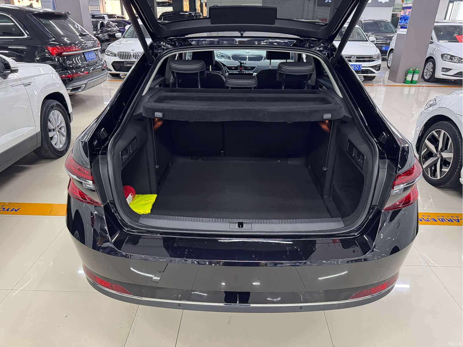 Skoda Superb, 2023 11