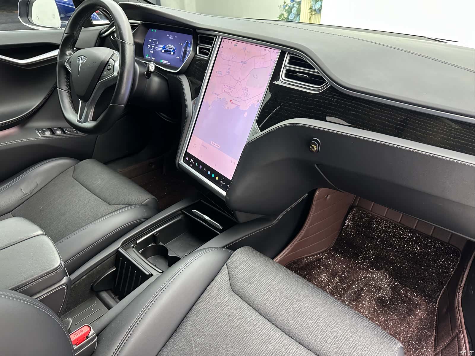 Tesla Model S, 2018 31