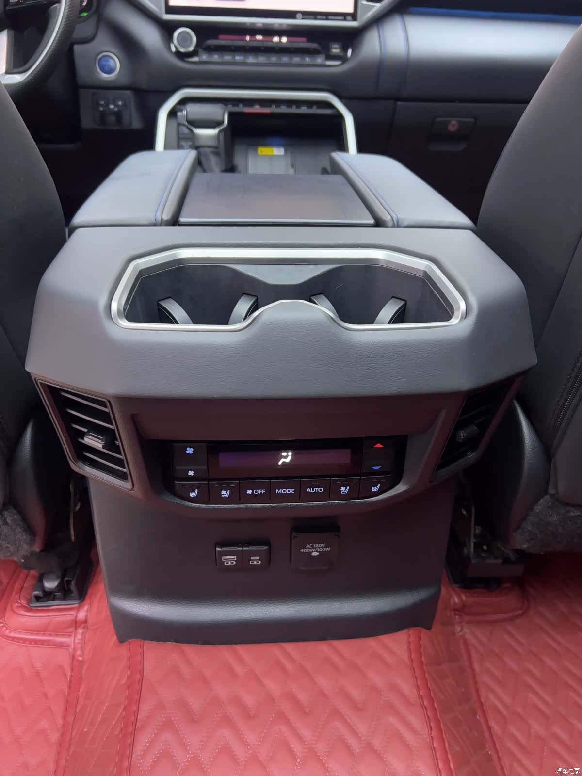 Toyota Sequoia, 2023 12