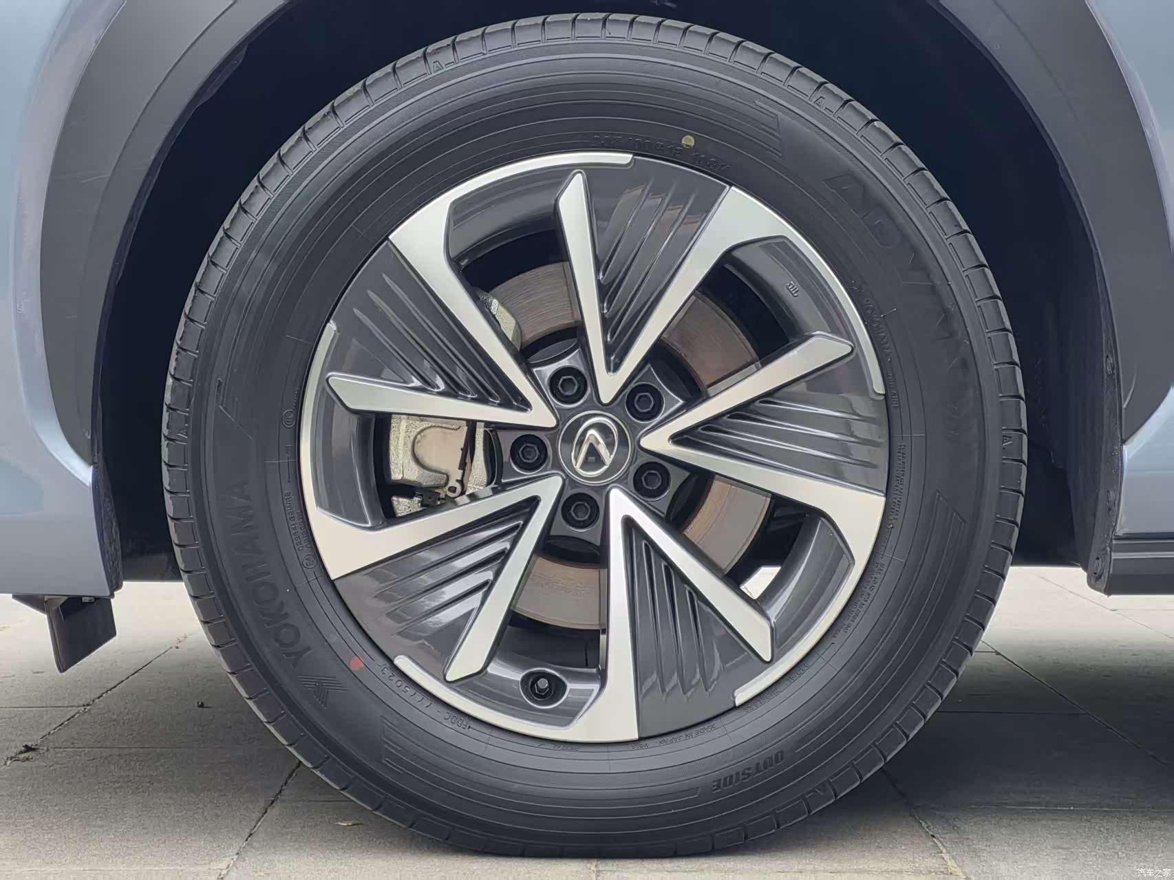 Lexus RZ, 2024 12
