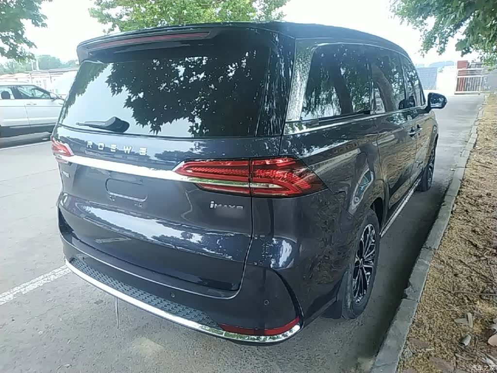 Roewe iMAX8, 2021 7