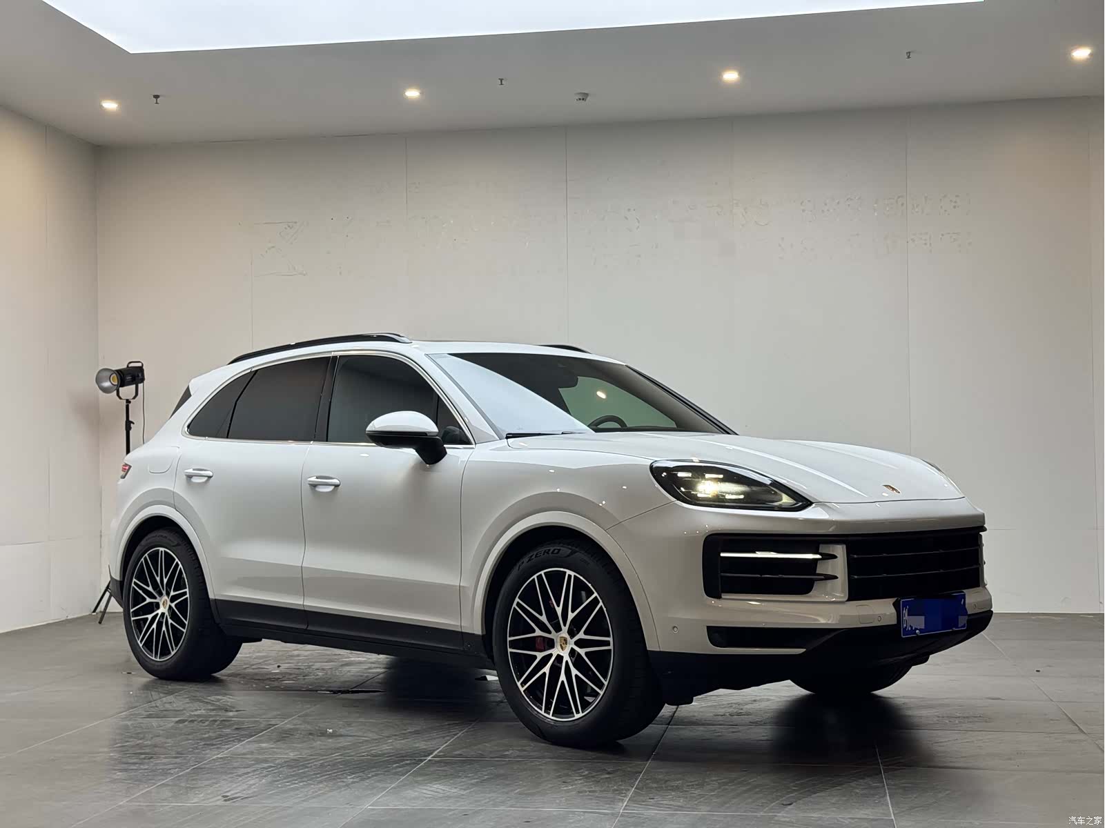 Porsche Cayenne, 2025 3
