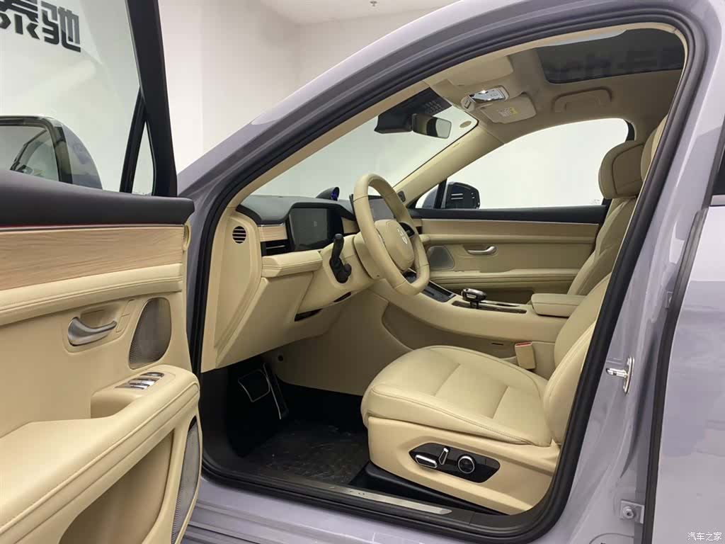 AITO M5, 2024 17