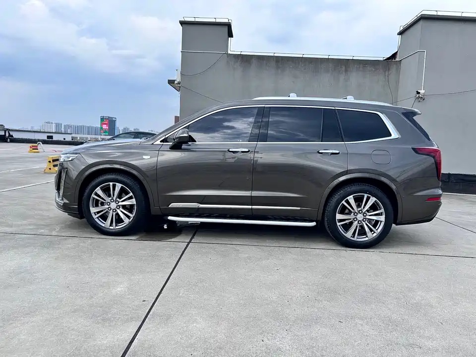Cadillac XT6
