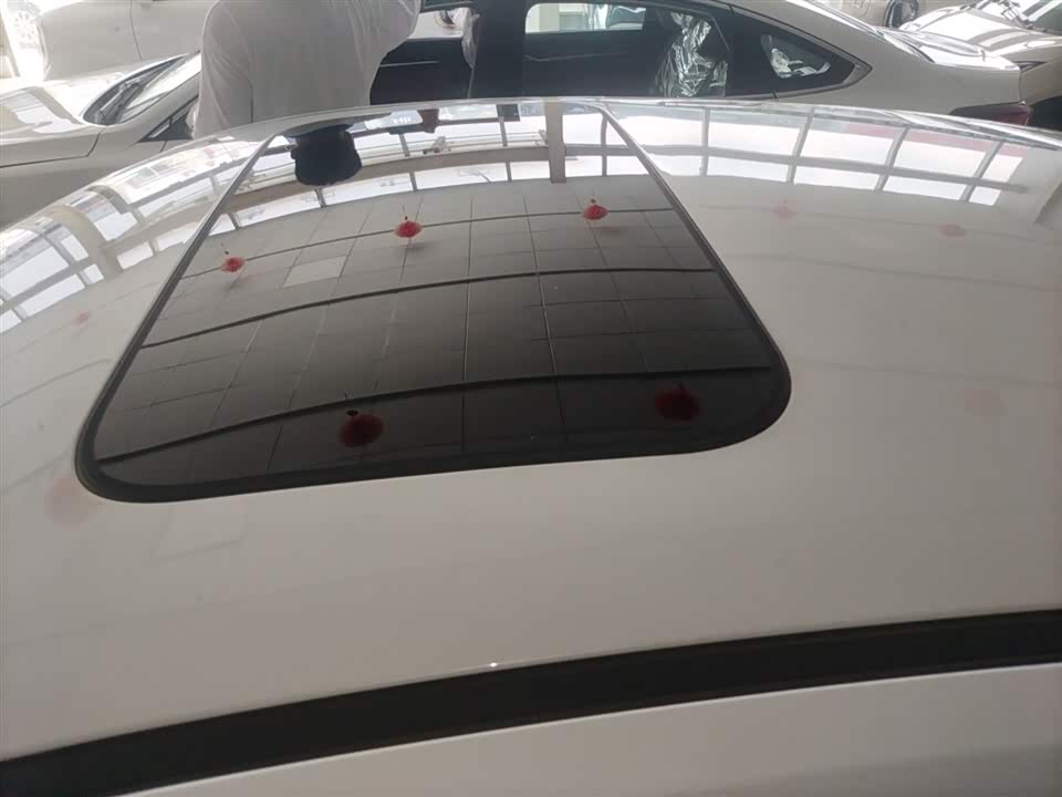 Changan UNI-V Smart iDD Changan UNI-V Smart iDD