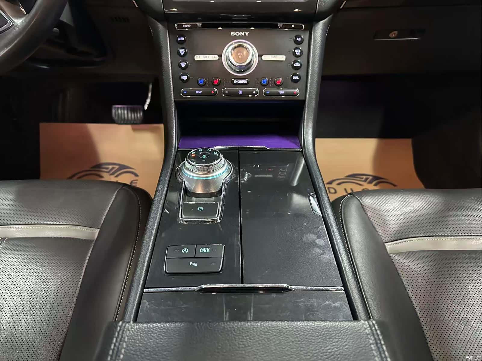 Ford Taurus, 2019 13