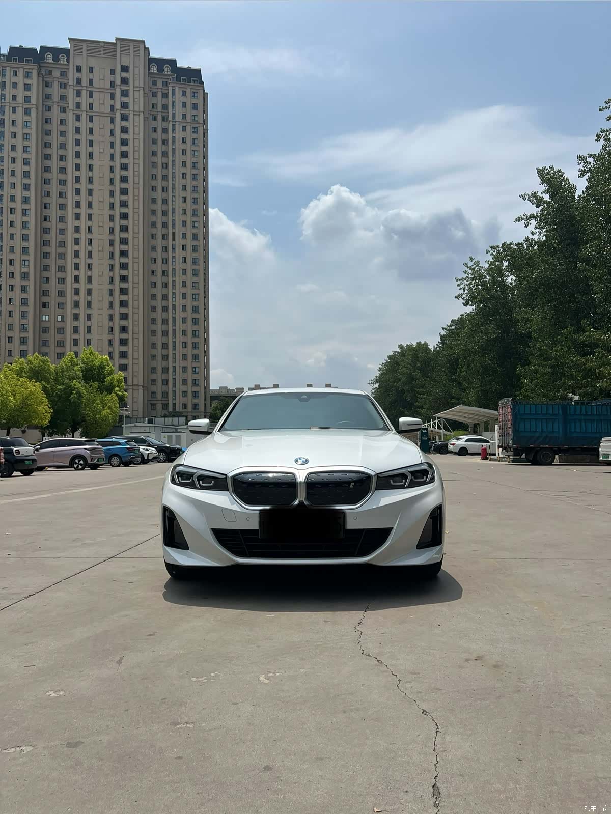 BMW i3, 2023 4