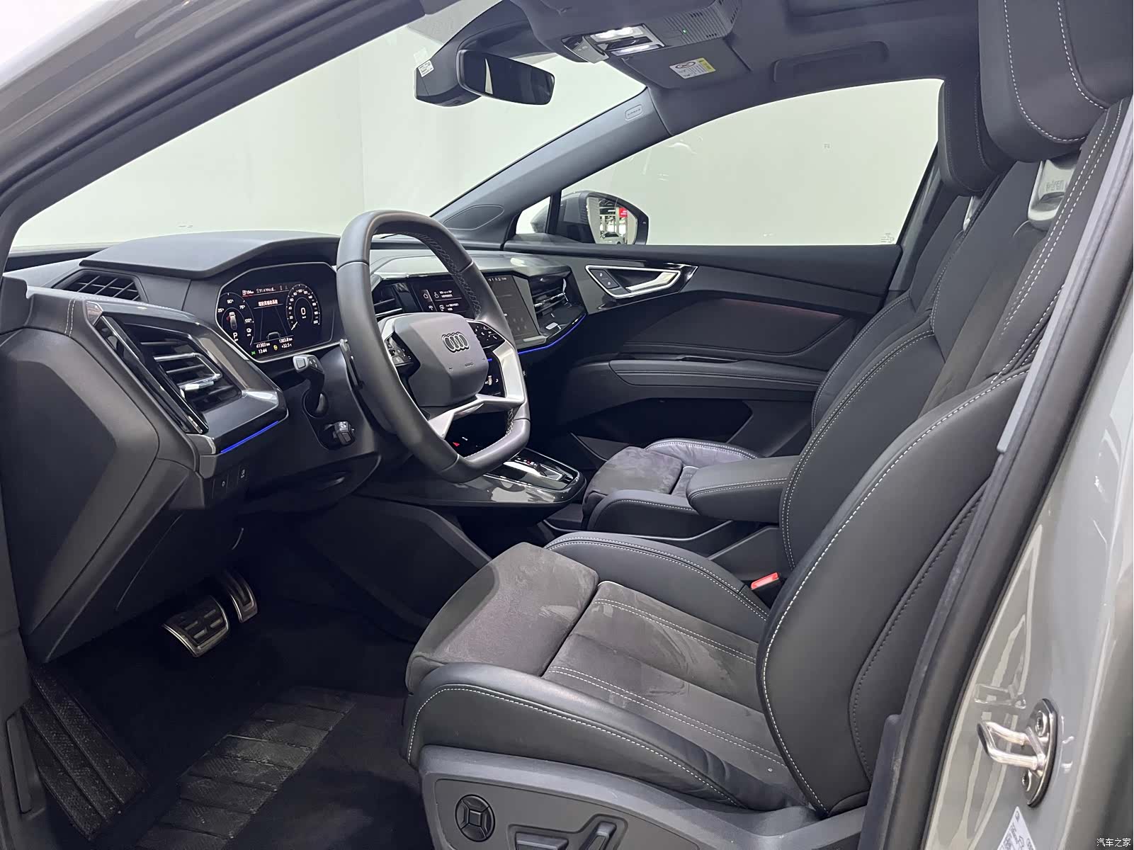 Audi Q4 e-tron, 2023 12