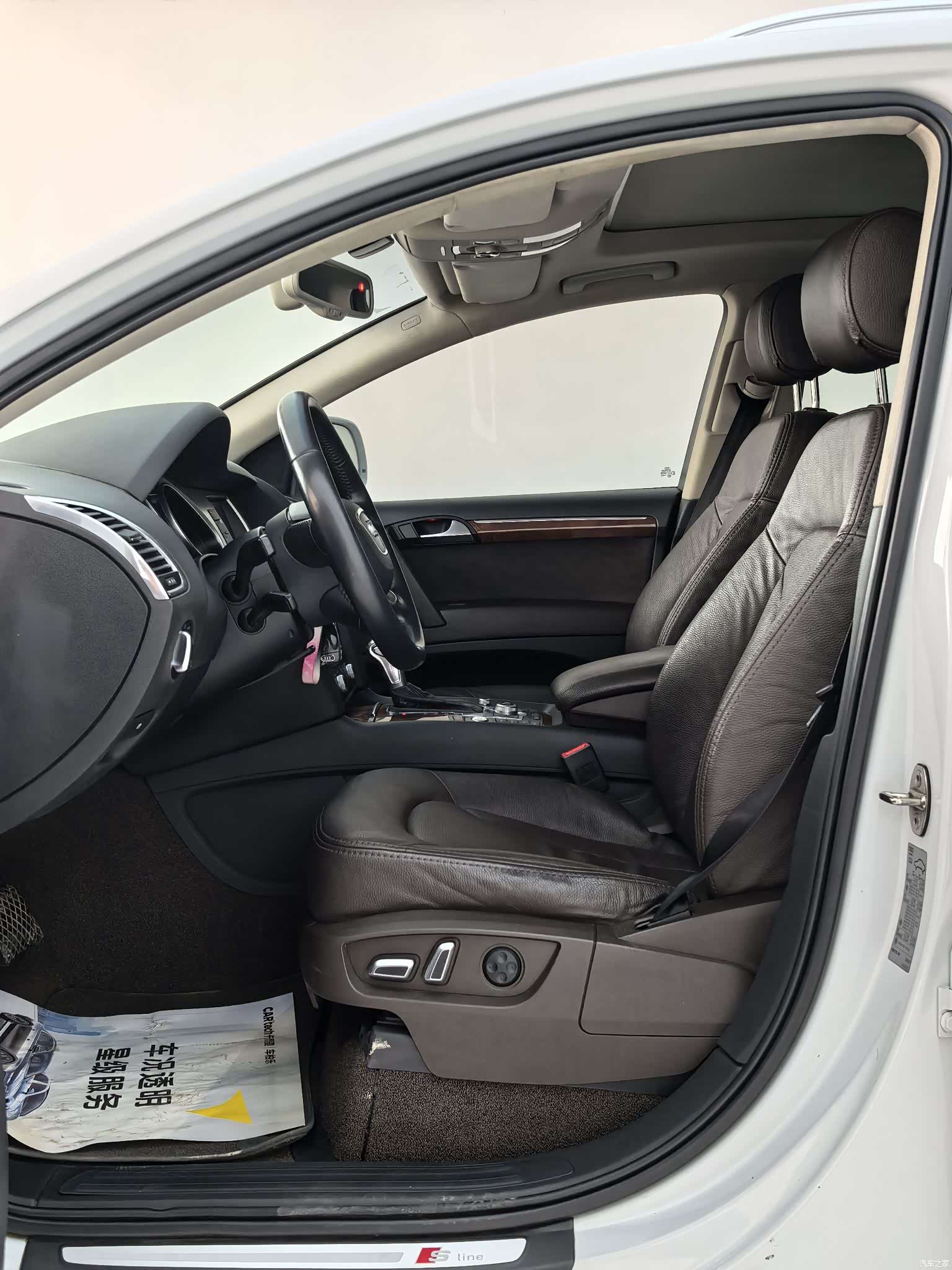 Audi Q7, 2015 6