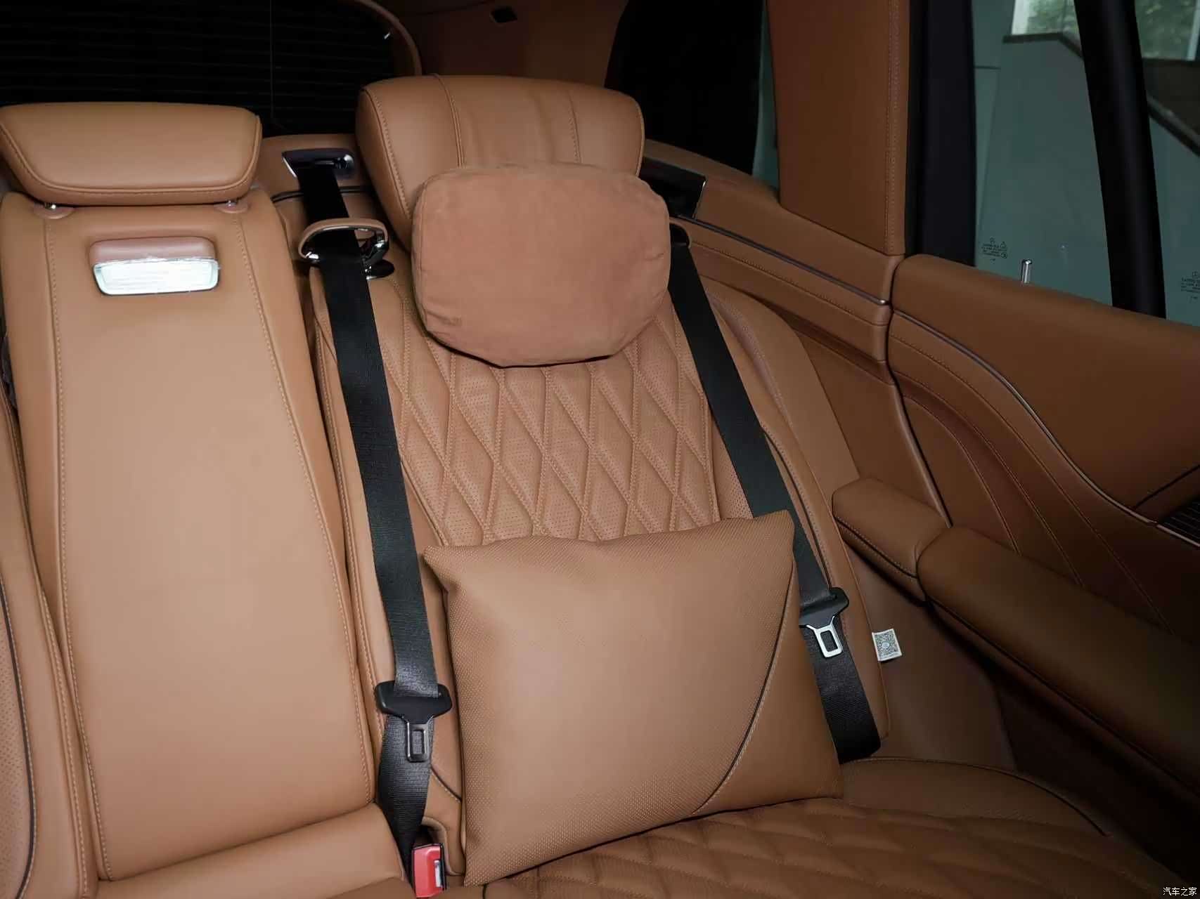 Maybach GLS, 2025 25