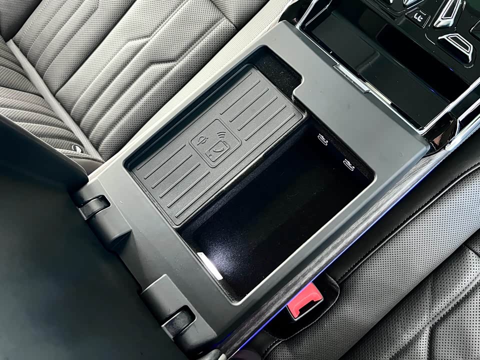 Audi A8 Audi A8