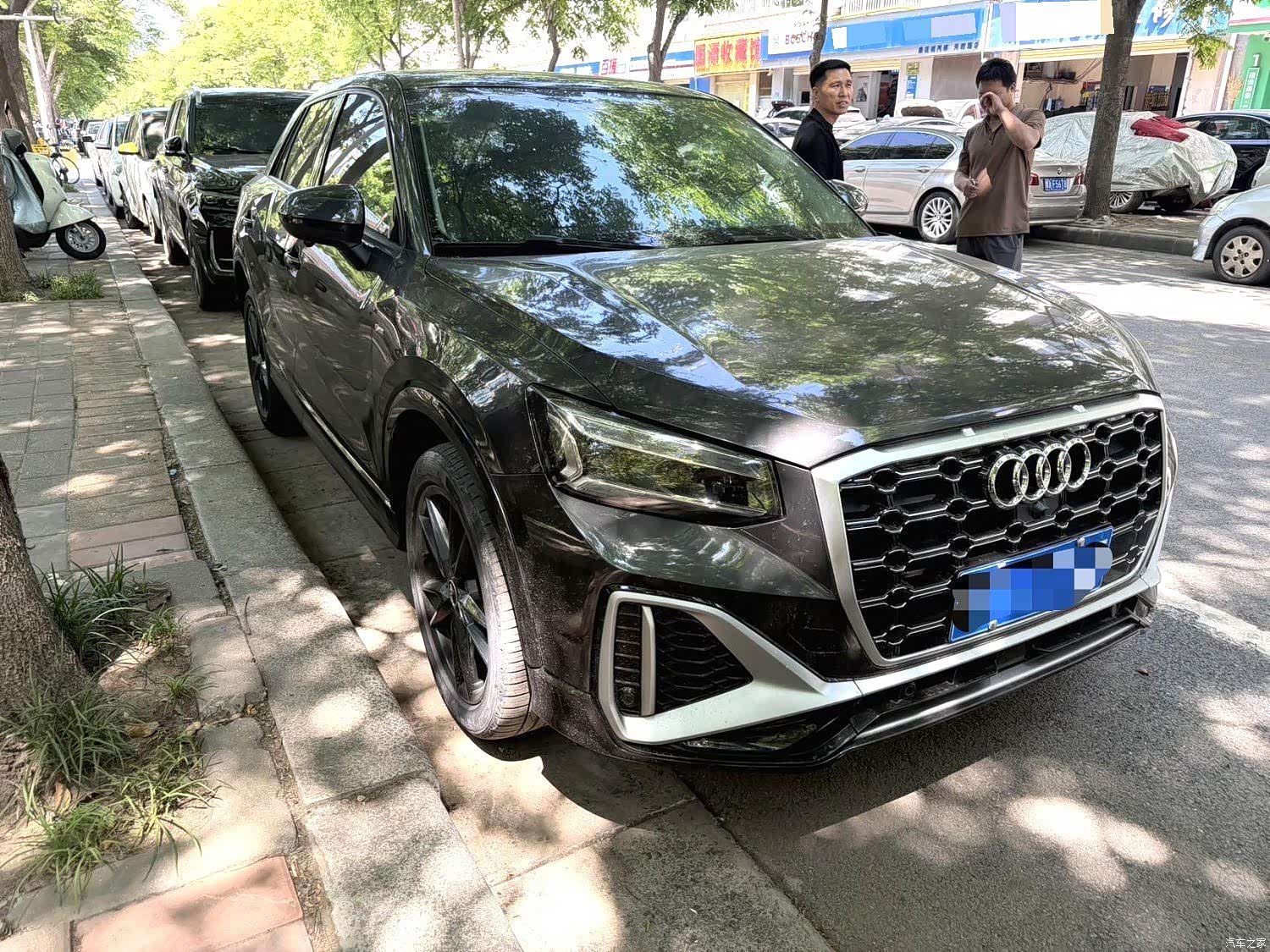 Audi Q2L, 2023 4