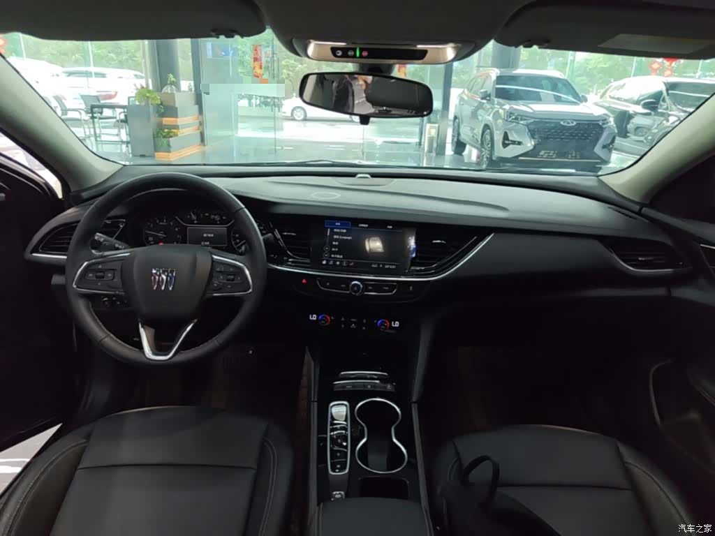 Buick Regal, 2025 10