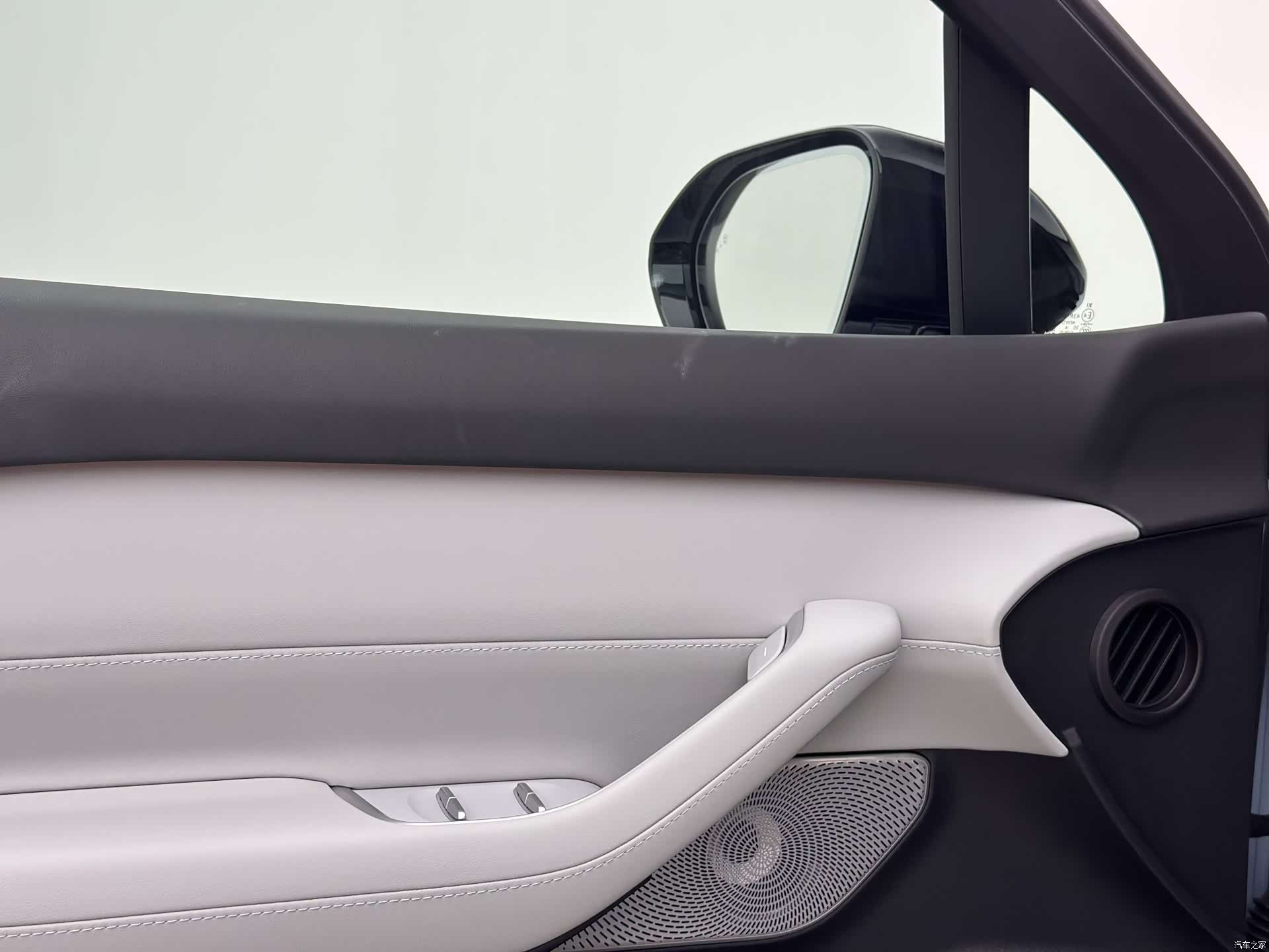 NIO ES6, 2025 10
