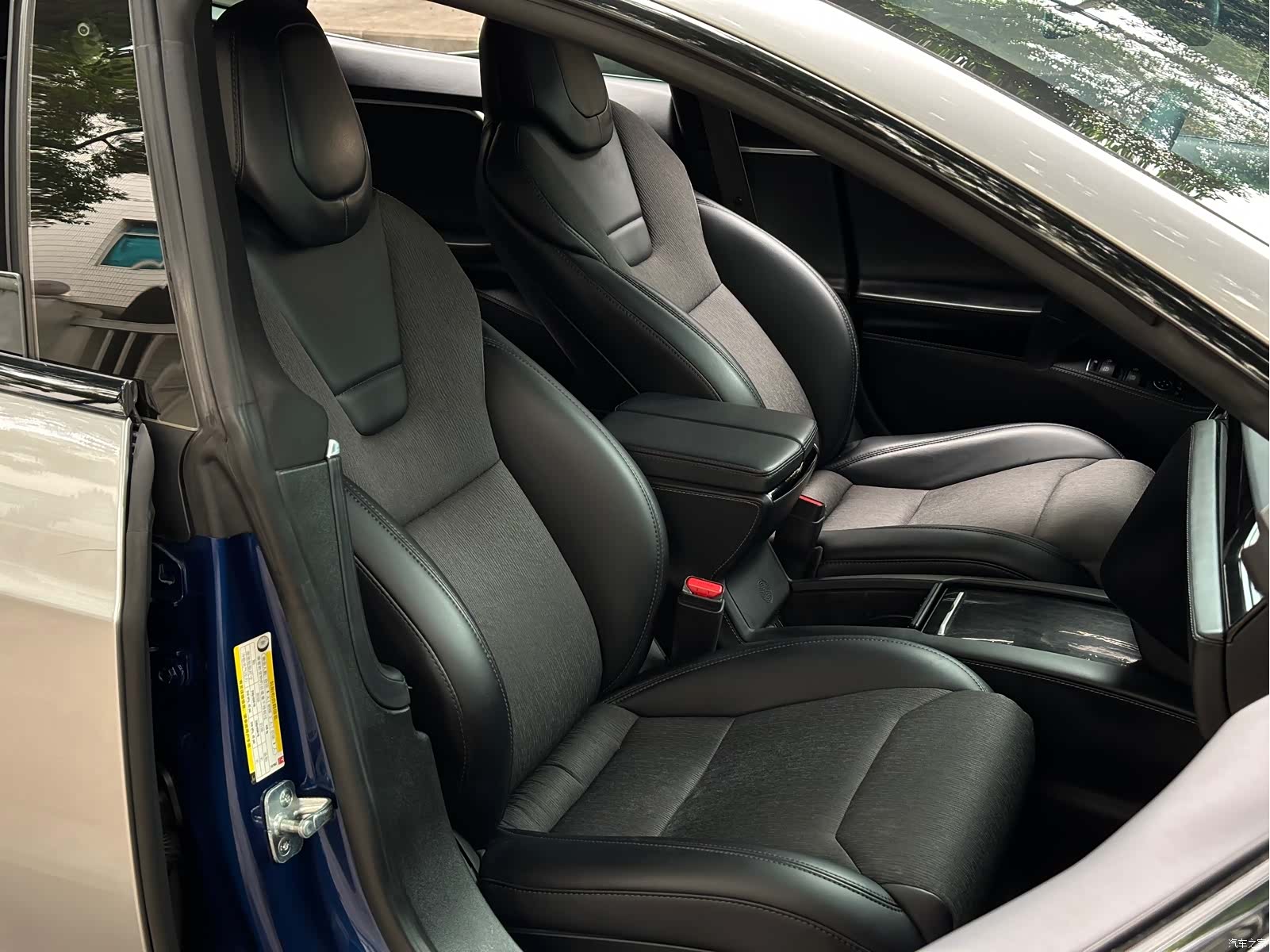Tesla Model S, 2017 9