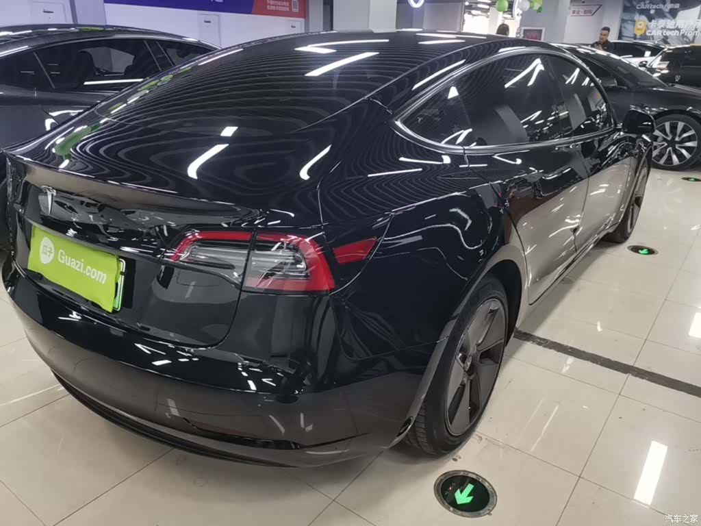 Tesla Model 3, 2023 7