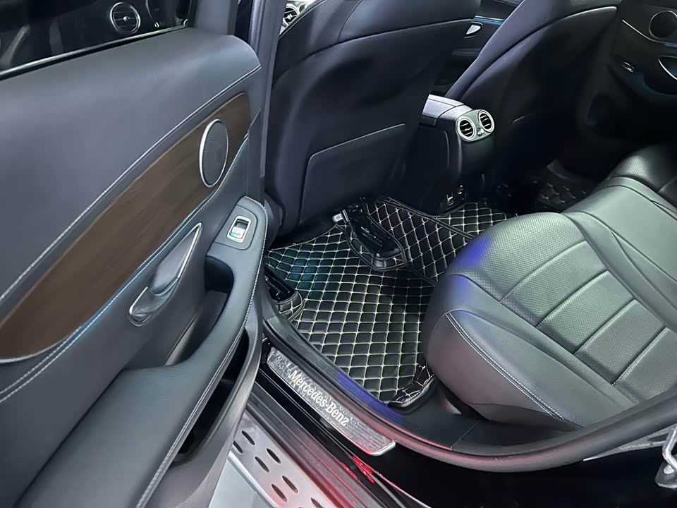 Mercedes-Benz GLC Mercedes-Benz GLC