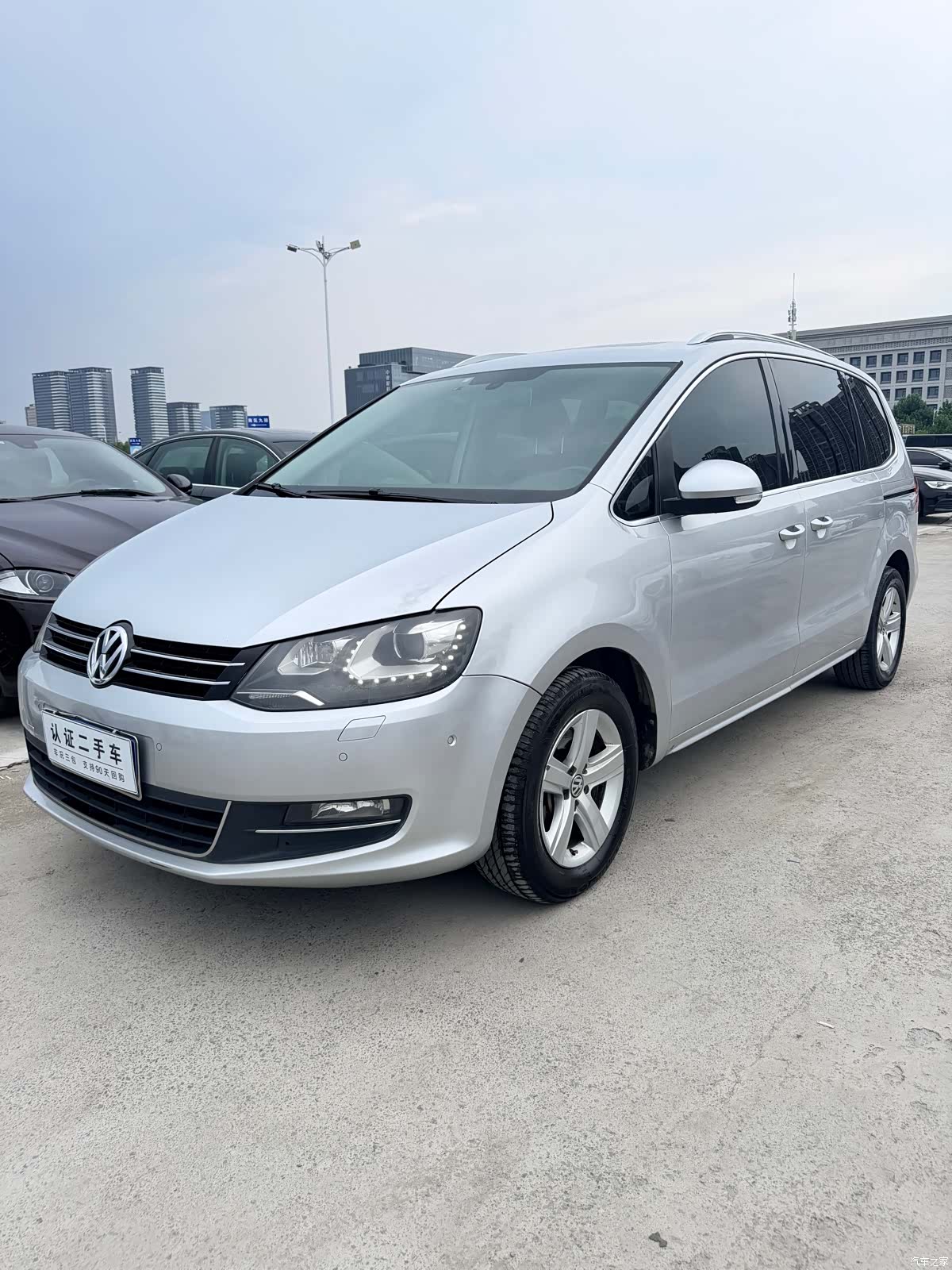 Volkswagen Xia, 2012 1
