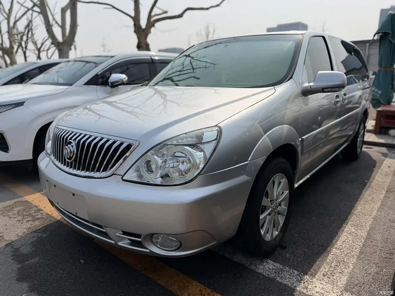 Buick GL8, 2016 1