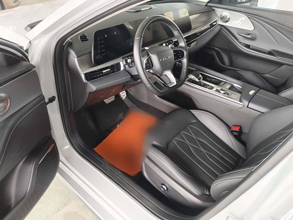 Chery Arrizo 8, 2025 16