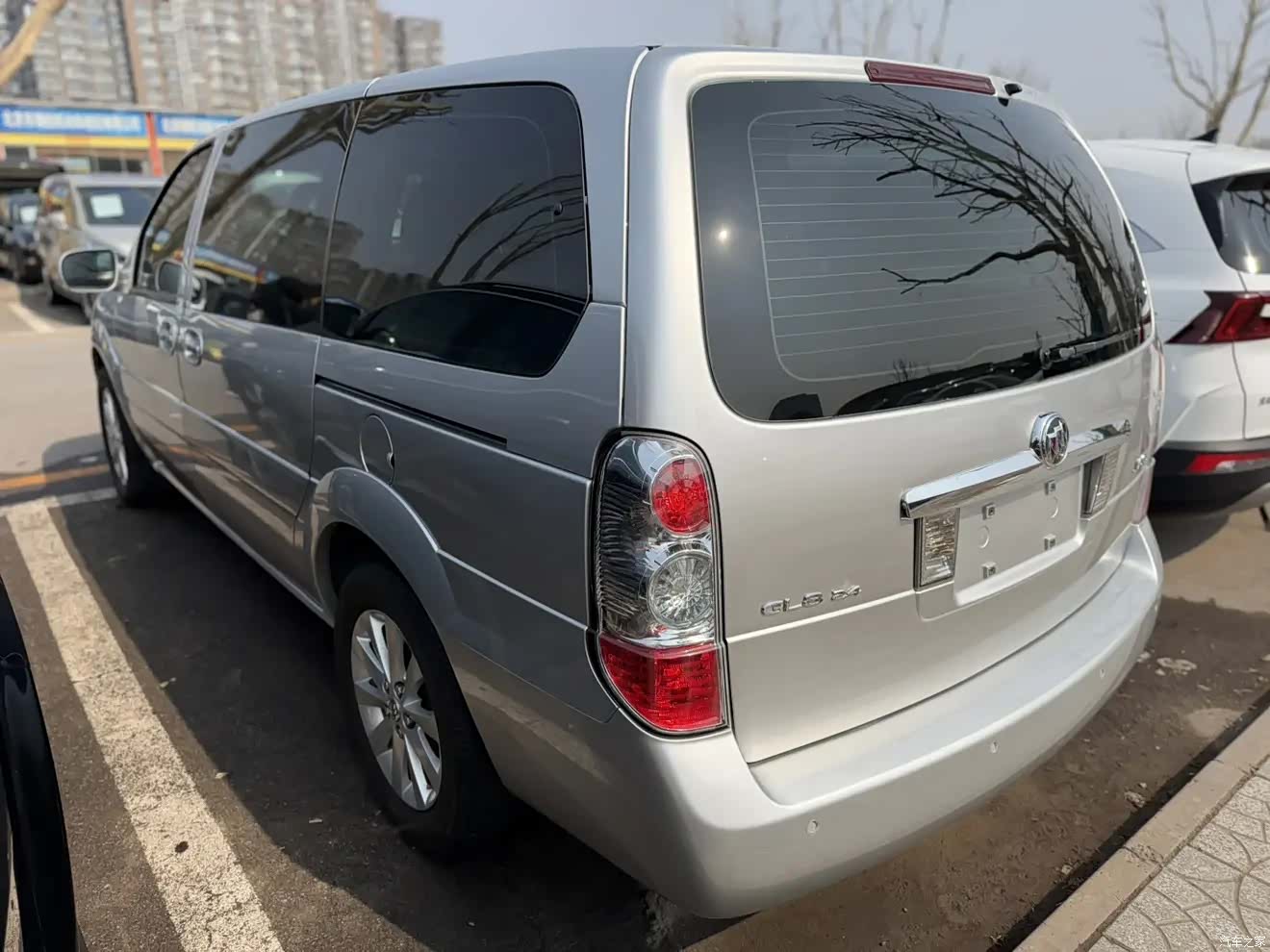 Buick GL8, 2016 4
