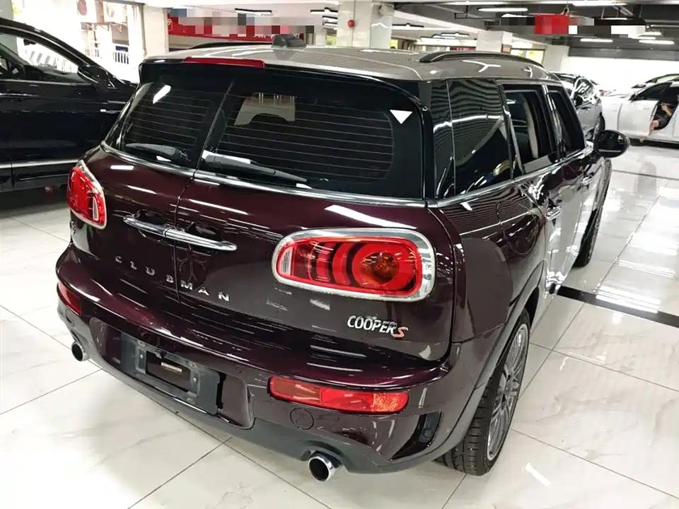 MINI CLUBMAN